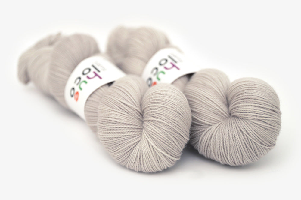 semisolid hand dyed dove (light greige gray) spun xl yarn