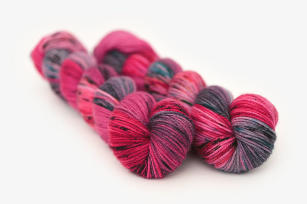 speckled hand dyed hot pink purple aqua dk yarn