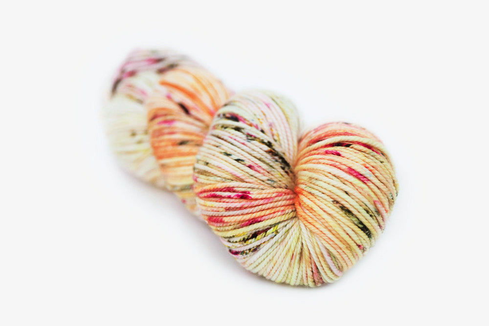 speckled hand dyed pink white neon yellow orange bulky yarn