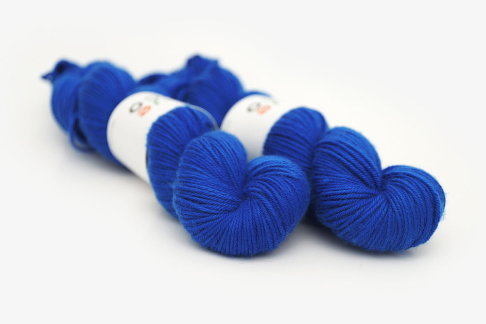 semisolid hand dyed cobalt (bright royal blue) dk yarn
