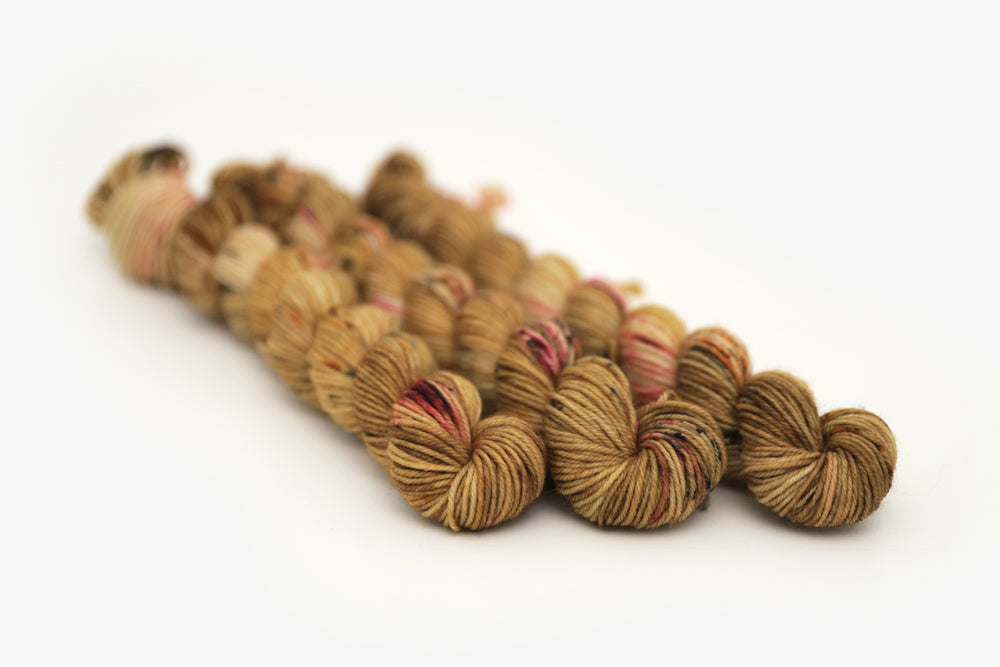 speckled hand dyed gold ochre fuchsia phyllis sock mini yarn