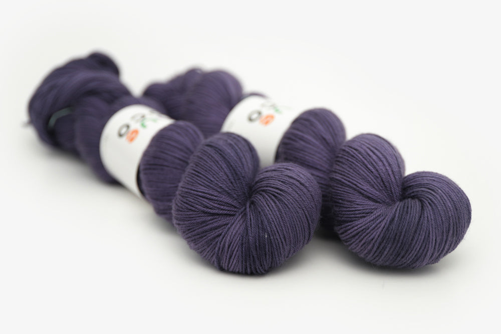 semisolid hand dyed juniper (dark navy purple blue) phyllis sock yarn
