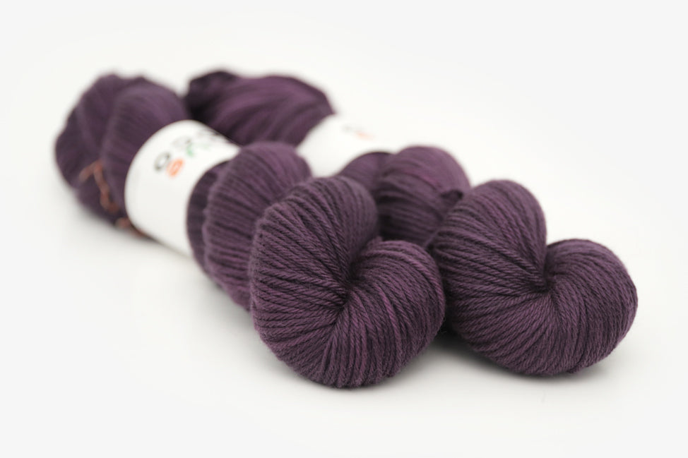 semisolid hand dyed vineyard (dark wine purple) worsted yarn